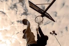 伤病困境下广东男篮逆转北控 杜锋指挥有方